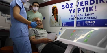 mobil-dis-klinikleri-3-ilcede-vatandaslarla-bulustu-O3rVZF6Y.jpg