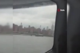 new-york-semalarinda-seyreden-deniz-ucagi-nehre-sert-inis-yapti-2-yarali-9pkY5Vuy.jpg