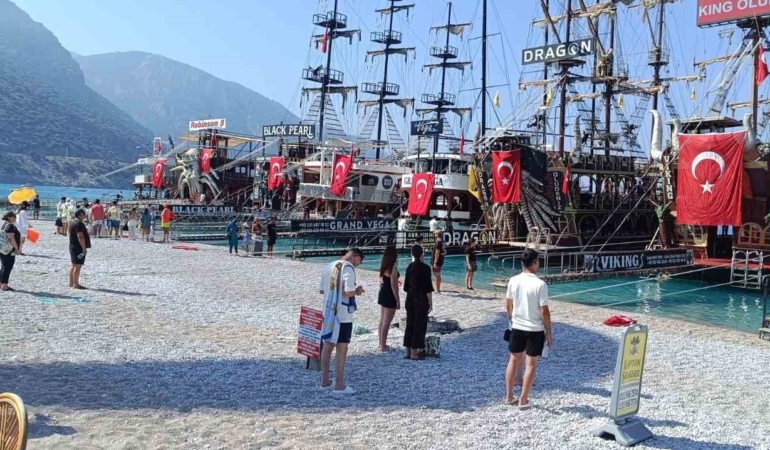 oludenizde-1-temmuz-denizcilik-ve-kabotaj-bayrami-coskuyla-kutlandi-wzDVm7qB.jpg