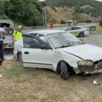 otomobilin-refuje-ciktigi-kaza-maddi-hasarla-atlatildi-BzSh5agC.jpg