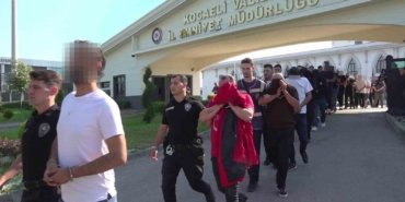 paravan-sirketlerle-milyarlarca-liralik-bahis-agina-darbe-101-tutuklama-pss2lOe8.jpg