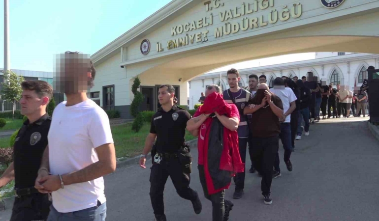 paravan-sirketlerle-milyarlarca-liralik-bahis-agina-darbe-101-tutuklama-pss2lOe8.jpg