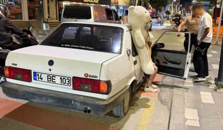 pelus-ayi-ehliyetsiz-surucuyu-ele-verdi-t7XIx67g.jpg