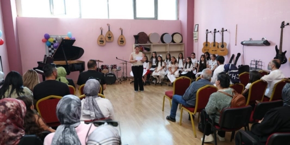 pursaklarda-bir-yillik-emek-melodilere-donustu-YJIpD63u.jpg