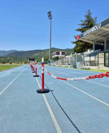 safranbolu-atletizm-pistinde-yeni-kulvar-duzenlemesi-7hwsNBCW.jpg