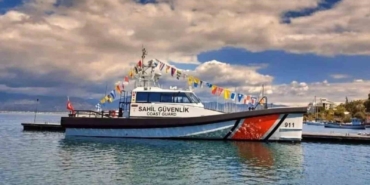 sahil-guvenlik-botlari-denizcilik-ve-kabotaj-bayraminda-ziyarete-acildi-1yKndkyF.jpg