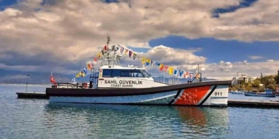 sahil-guvenlik-botlari-denizcilik-ve-kabotaj-bayraminda-ziyarete-acildi-1yKndkyF.jpg