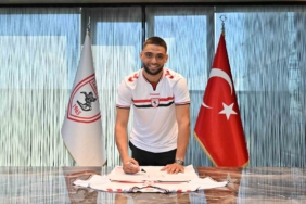 samsunspor-bilal-bayaziti-kadrosuna-katti-8t6k1tRP.jpg