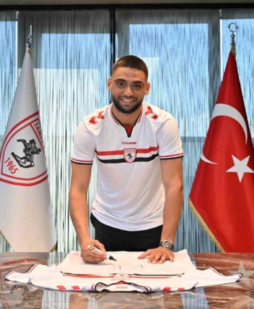 samsunspor-bilal-bayaziti-kadrosuna-katti-8t6k1tRP.jpg