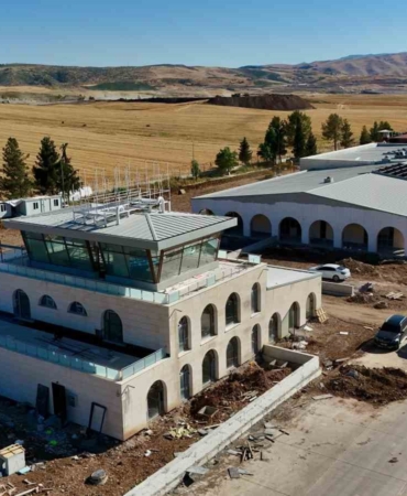 siirt-havalimani-yeni-terminalinde-sona-yaklasildi-8vnQ8qZe.jpg