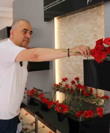 sivas-olaylarinda-hayatini-kaybedenler-anildi-vG91LB8w.jpg