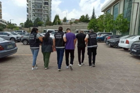 sokak-saticilarina-buyuk-darbe-binlerce-uyusturucu-hap-ele-gecirildi-jINJSMML.jpg
