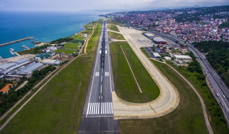 trabzonun-69-yillik-hava-kapisi-tarih-olacak-100-milyon-ton-kaya-ile-trabzona-yeni-zYv9Z21m.jpg