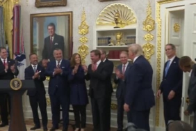trump-putin-savasin-bitmesini-istiyor-clBPATzR.jpg