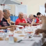 turk-kizilaydan-huzurevi-sakinlerine-anlamli-agirlama-lgpDzEAf.jpg