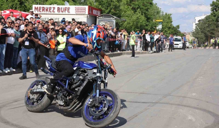 turkiye-enduro-ve-atv-sampiyonasi-agrida-magazin-startiyla-basladi-b3Mt7V5T.jpg