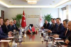 turkiye-ile-bulgaristan-arasinda-dogal-gazda-is-birligi-protokolu-imzalandi-XxJVRkpE.jpg