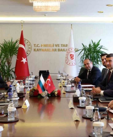 turkiye-ile-bulgaristan-arasinda-dogal-gazda-is-birligi-protokolu-imzalandi-XxJVRkpE.jpg