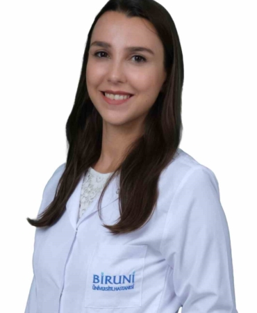 uzmani-uyardi-gunes-lekesi-sandiginiz-belirti-cilt-kanseri-olabilir-9FlDz68Z.jpg