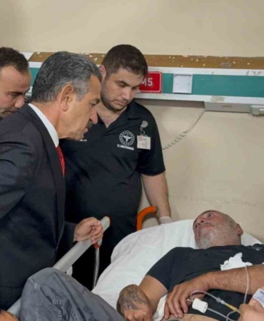 vali-ekici-cudi-dagi-donusunde-yaralanan-34-vatandasi-ziyaret-etti-FpBUu8r3.jpg