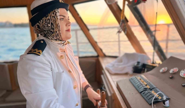 van-golunun-ilk-kadin-kaptani-dumen-artik-ona-emanet-bexscYG9.jpg