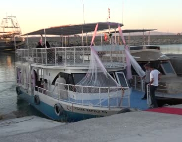 van-golunun-ilk-kadin-kaptani-dumen-artik-ona-emanet-nIdNqCPG.jpg