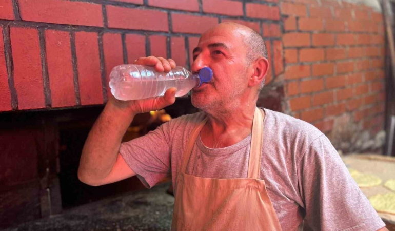 vanda-firincilar-300-derece-sicaklikla-mucadele-ediyor-LFlHbv3g.jpg
