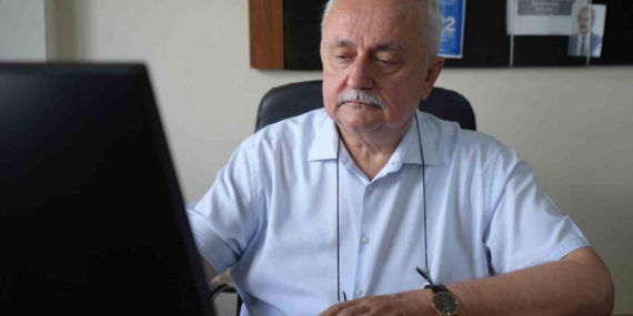 yapay-zekanin-gorunmeyen-su-yuku-dijital-gelecegi-insa-ederken-su-kaynaklarimizi-tuketmeyelim-k6CK6ZLC.jpg