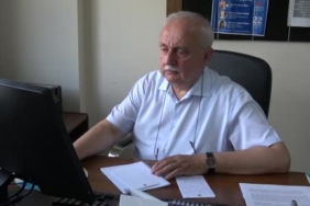 yapay-zekanin-gorunmeyen-su-yuku-dijital-gelecegi-insa-ederken-su-kaynaklarimizi-tuketmeyelim-qWFy3CvW.jpg