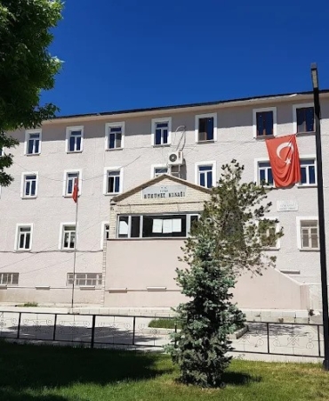 yarim-asirlik-tutak-hukumet-konagina-duygusal-veda-VMCxaAXL.jpg