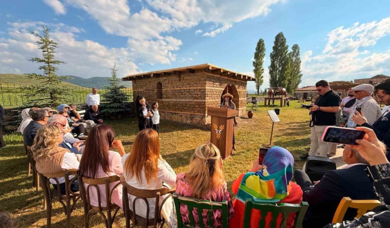 yeniden-galif-projesi-sanatseverlerle-bulustu-LXCZNHxp.jpg
