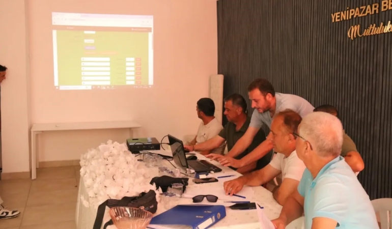 yenipazar-belediyesi-hali-saha-turnuvasinda-fikstur-cekimi-yapildi-9BmKgJ4C.jpg