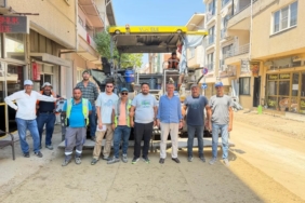 yenipazarda-sicak-asfalt-calismalari-hiz-kesmeden-suruyor-a55C1qX4.jpg