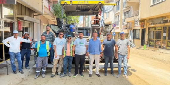 yenipazarda-sicak-asfalt-calismalari-hiz-kesmeden-suruyor-a55C1qX4.jpg