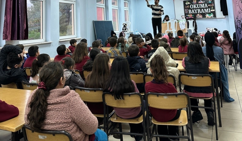 yunusemrede-2-bin-802-ogrenciye-agiz-ve-dis-sagligi-egitimi-M96eA8s6.jpg