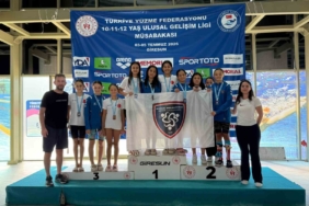 yuzme-sporunda-toplam-14-madalya-geldi-km9sTm19.jpg