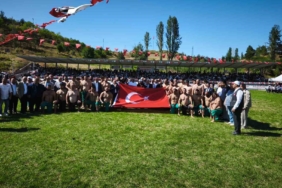 57. Karakucak Güreşleri Ahmet Ayık anısına Sivas'ta yapıldı