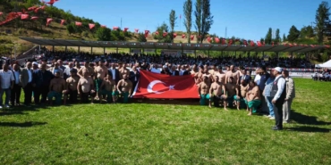 57. Karakucak Güreşleri Ahmet Ayık anısına Sivas'ta yapıldı