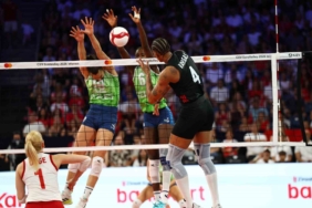 A Milli Kadın Voleybol Takımı, Avrupa Şampiyonası'nda Slovenya'yı yendi