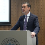 DENİZLİ'NİN 2035 VİZYONU DSO'DA ELE ALINDI DSO BAŞKANI KASAPOĞLU: "ERKEN SANAYİSİZLEŞME RİSKİNE KARŞI ÜRETİMİ KORUYACAK ADIMLAR ŞART"