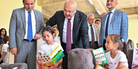 ÇOCUKLARIN BİSİKLET SEVİNCİ YÜZLERİ GÜLDÜRDÜ