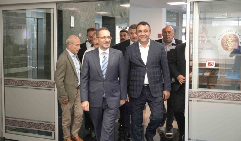 Adalet Bakan Yardımcısı Ayyıldız Gümüşhane'de temaslarda bulundu
