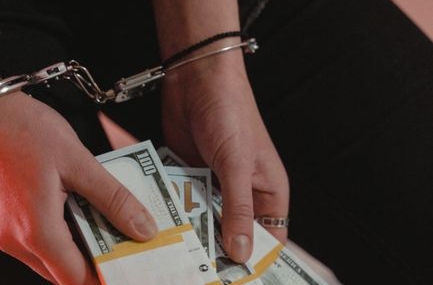 Adalet Bakanı Gürlek, 818 şüphelinin varlıklarına el konulduğunu duyurdu