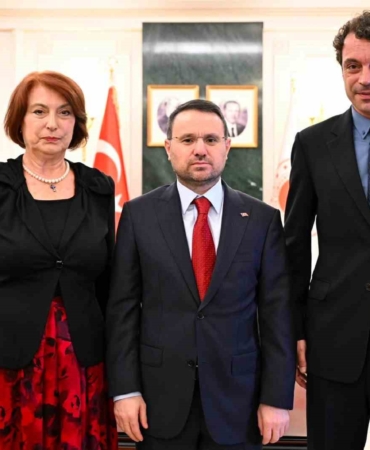 Adalet Bakanı Gürlek, Uğur Mumcu'nun Ailesiyle Bir Araya Geldi