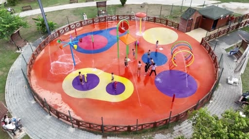 Adana'da Su Oyun Parkları Çocukları Boğulma Tehlikesinden Koruyor