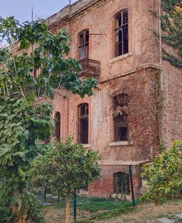 Adana'da boşanma davası sonrası mimar villasında hayatını kaybetti