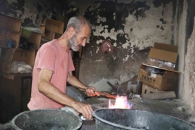 Adana'da kalaycılık ve şiir: Hulusi Deveci'nin hikayesi