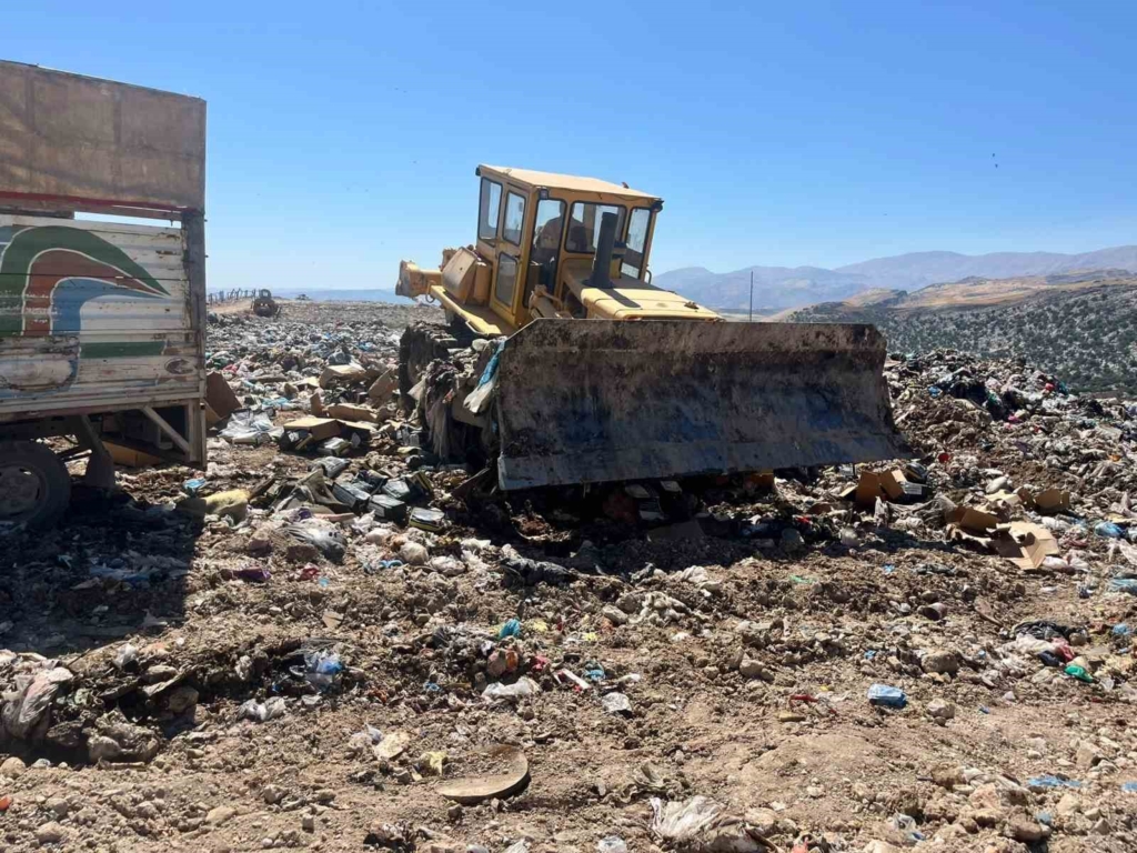 Adıyaman'da 7 ton kaçak nargile tütünü imha edildi