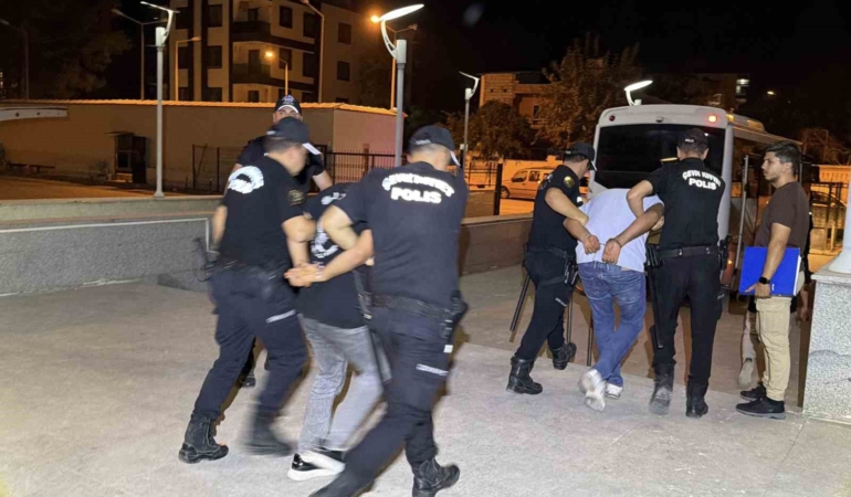 Adıyaman'da Kirveler suç örgütüne operasyon: 5 tutuklama