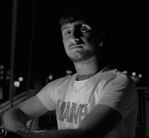 Adıyaman'da bıçaklı saldırıya uğrayan genç yaralandı